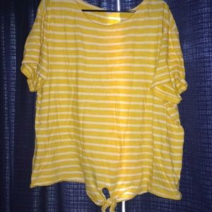 Old navy Twist knot shirt! Perfect condition.